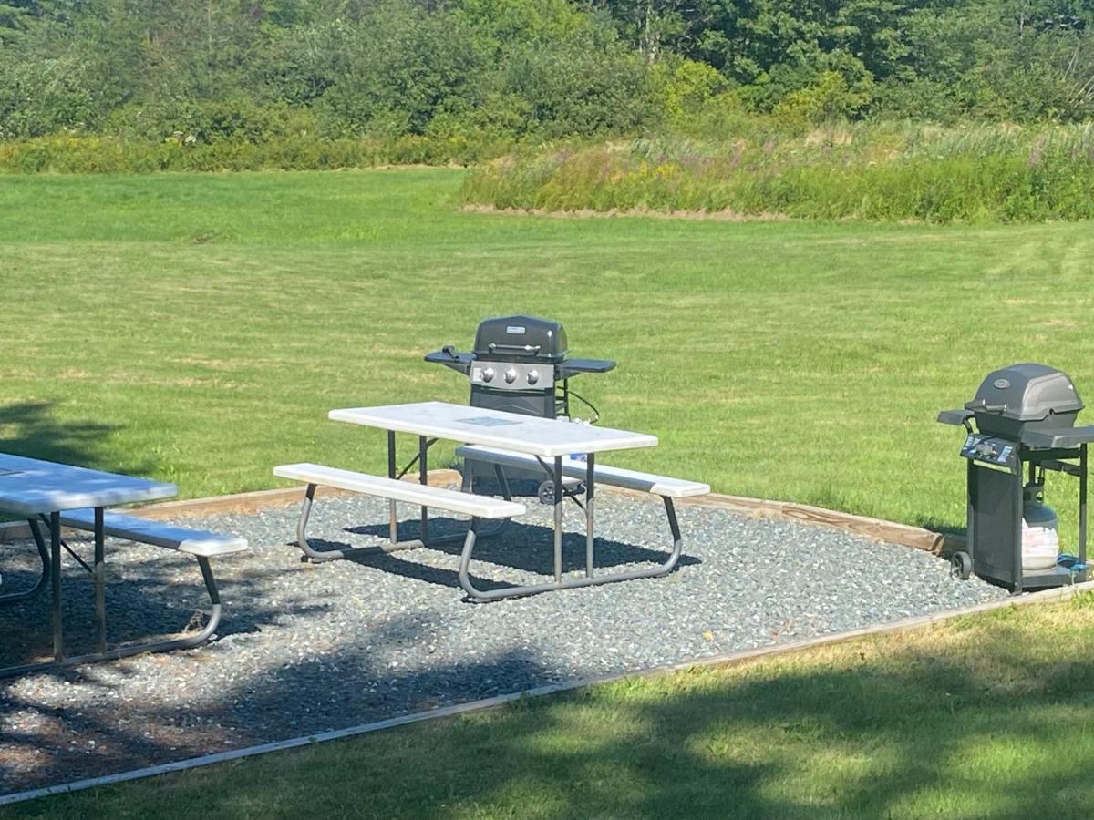 Acadia Village Resort Ellsworth Bagian luar foto
