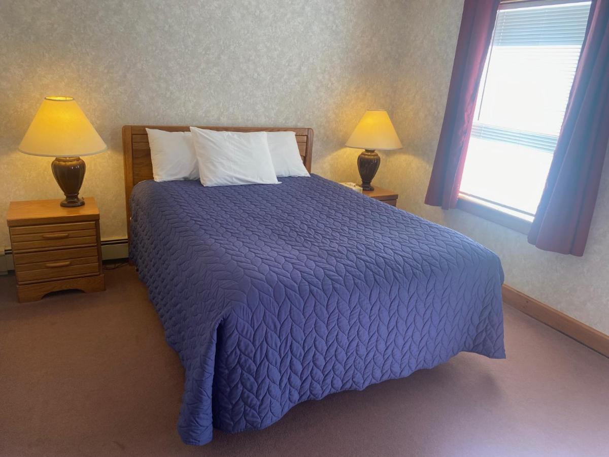 Acadia Village Resort Ellsworth Bagian luar foto